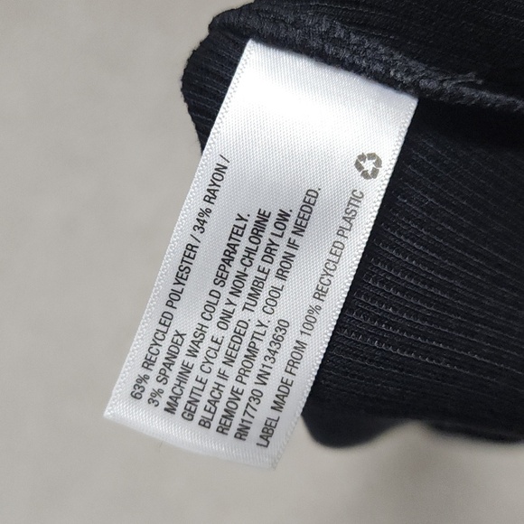 Women's Ribbed Cut Out Neck Bodysuit Future Collective - Picture 11 of 11